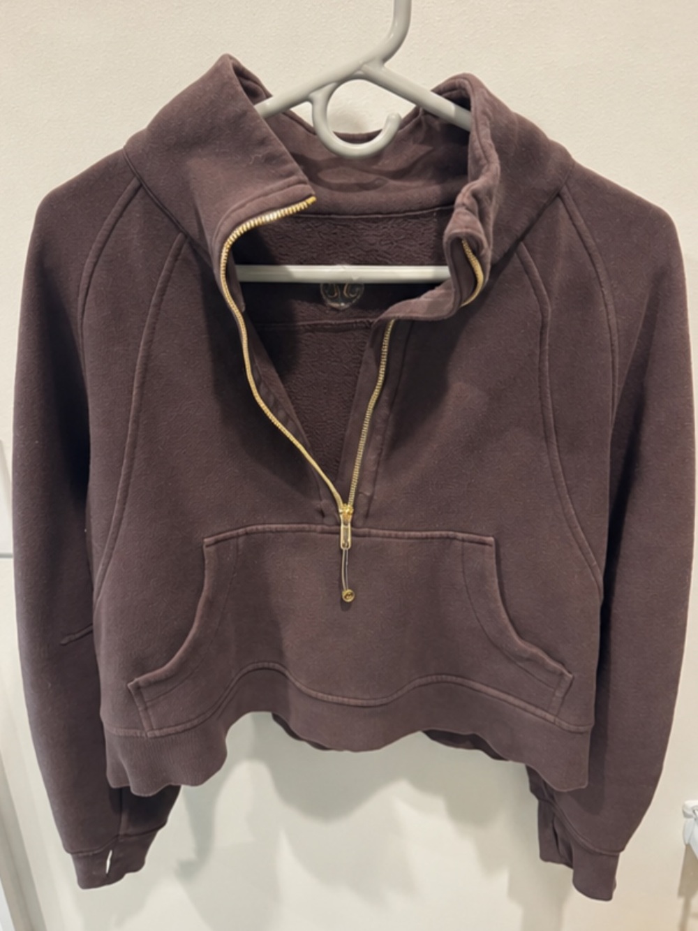 Lululemon Scuba Espresso/Gold Cropped Quarter Zip Sweatshirt